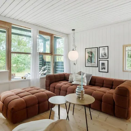 M26-vaeggerlose-botolundvej-106 * Bøtø By