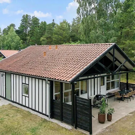 M26-vaeggerlose-botolundvej-106 * Bøtø By